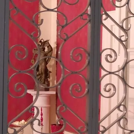 Palazzo Introna 4* 몰라디바리