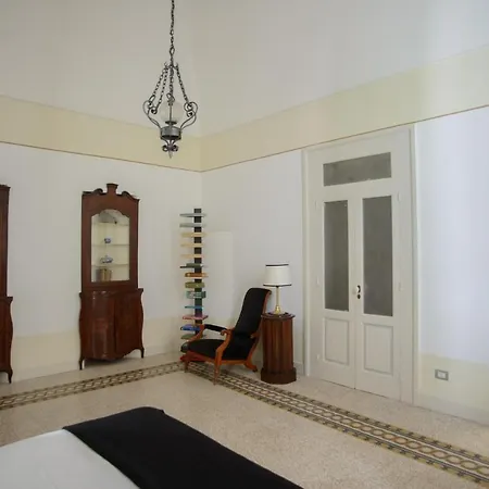 Palazzo Introna Bed and Breakfast