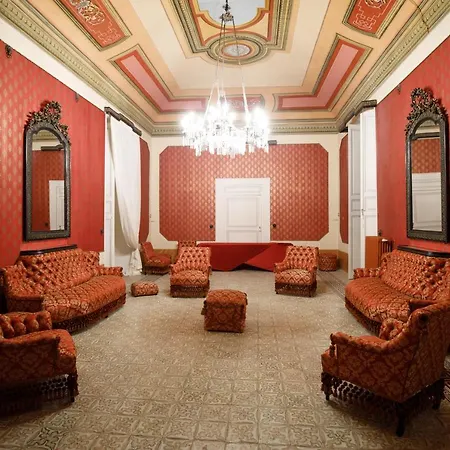 Palazzo Introna فندق مبيت وإفطار مولا دي باري