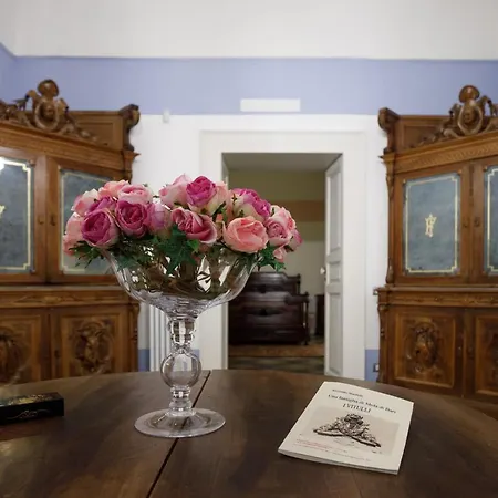 Palazzo Introna Bed & Breakfast *