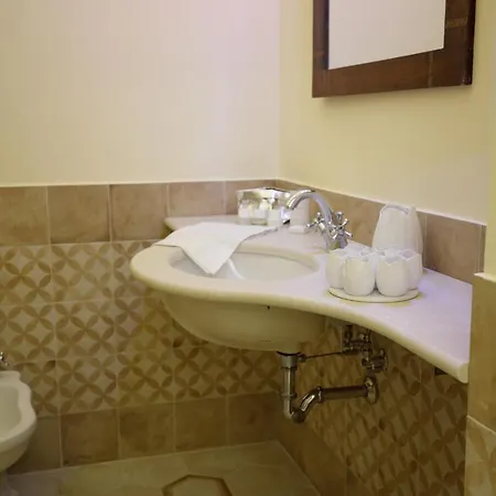 Palazzo Introna 3*