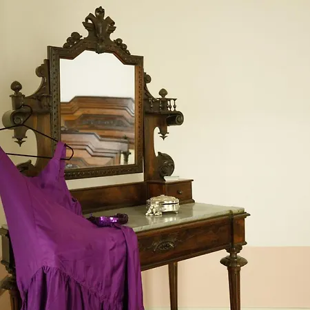 Palazzo Introna Bed & Breakfast Mola di Bari