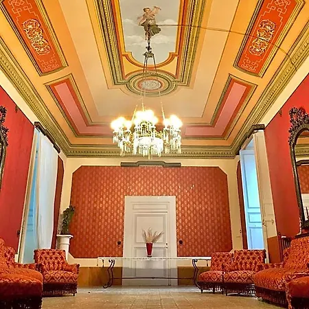 Palazzo Introna 3* مولا دي باري