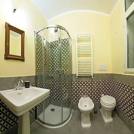 Palazzo Introna 3*