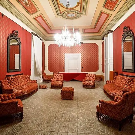 Palazzo Introna 3*