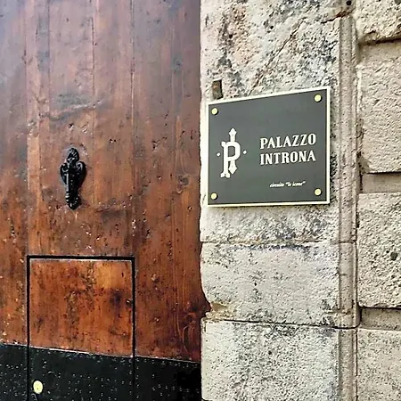 فندق مبيت وإفطار Palazzo Introna مولا دي باري
