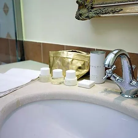 Palazzo Introna Bed & Breakfast 3*