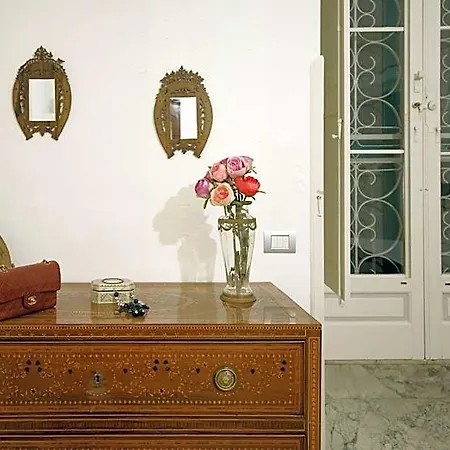 Bed & Breakfast Palazzo Introna