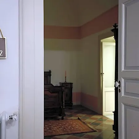 Palazzo Introna 3* 몰라디바리