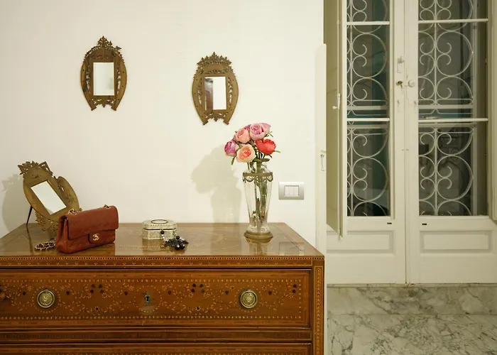 Palazzo Introna Bed & Breakfast Mola di Bari